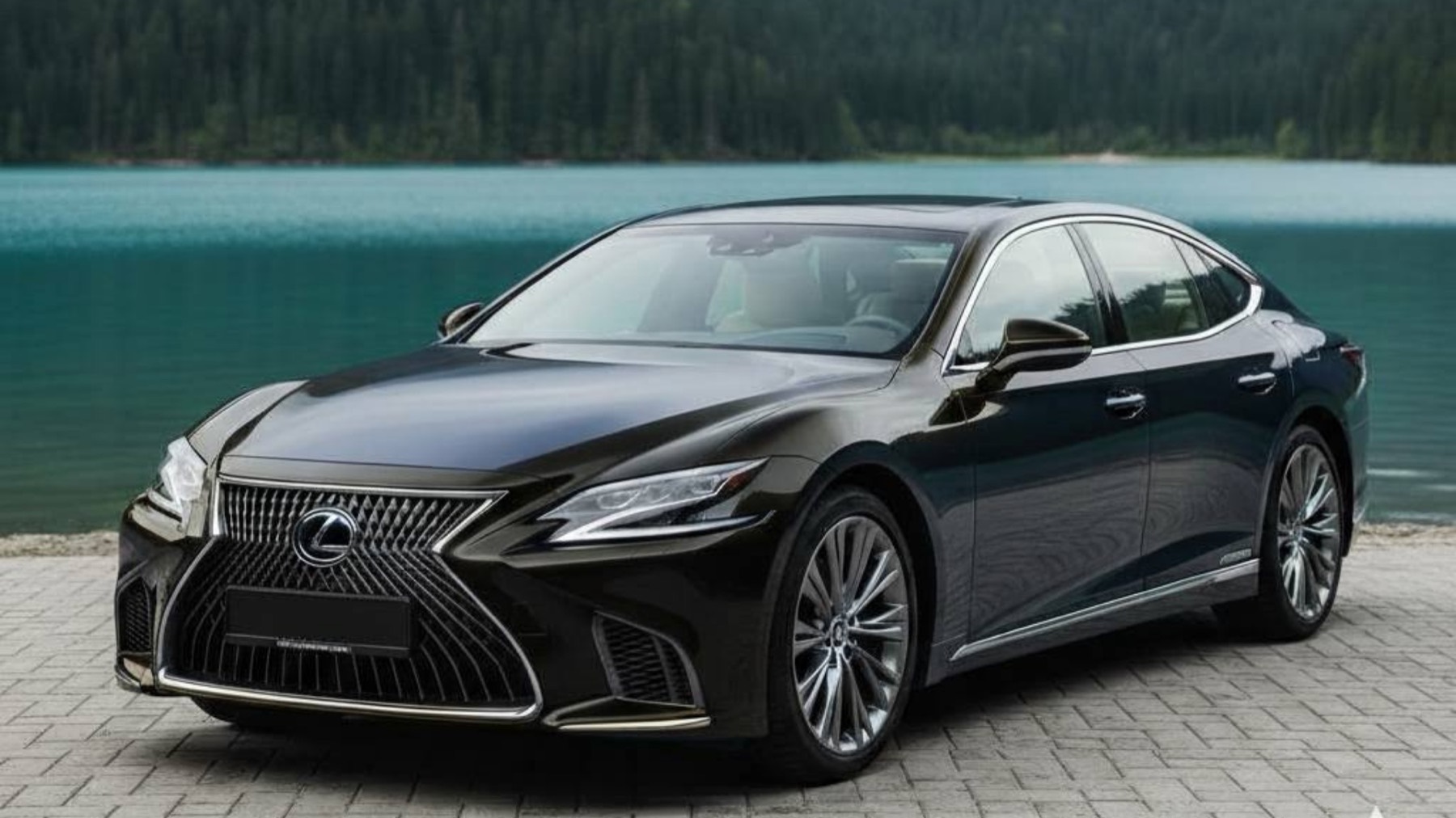 Lexus LS 2025